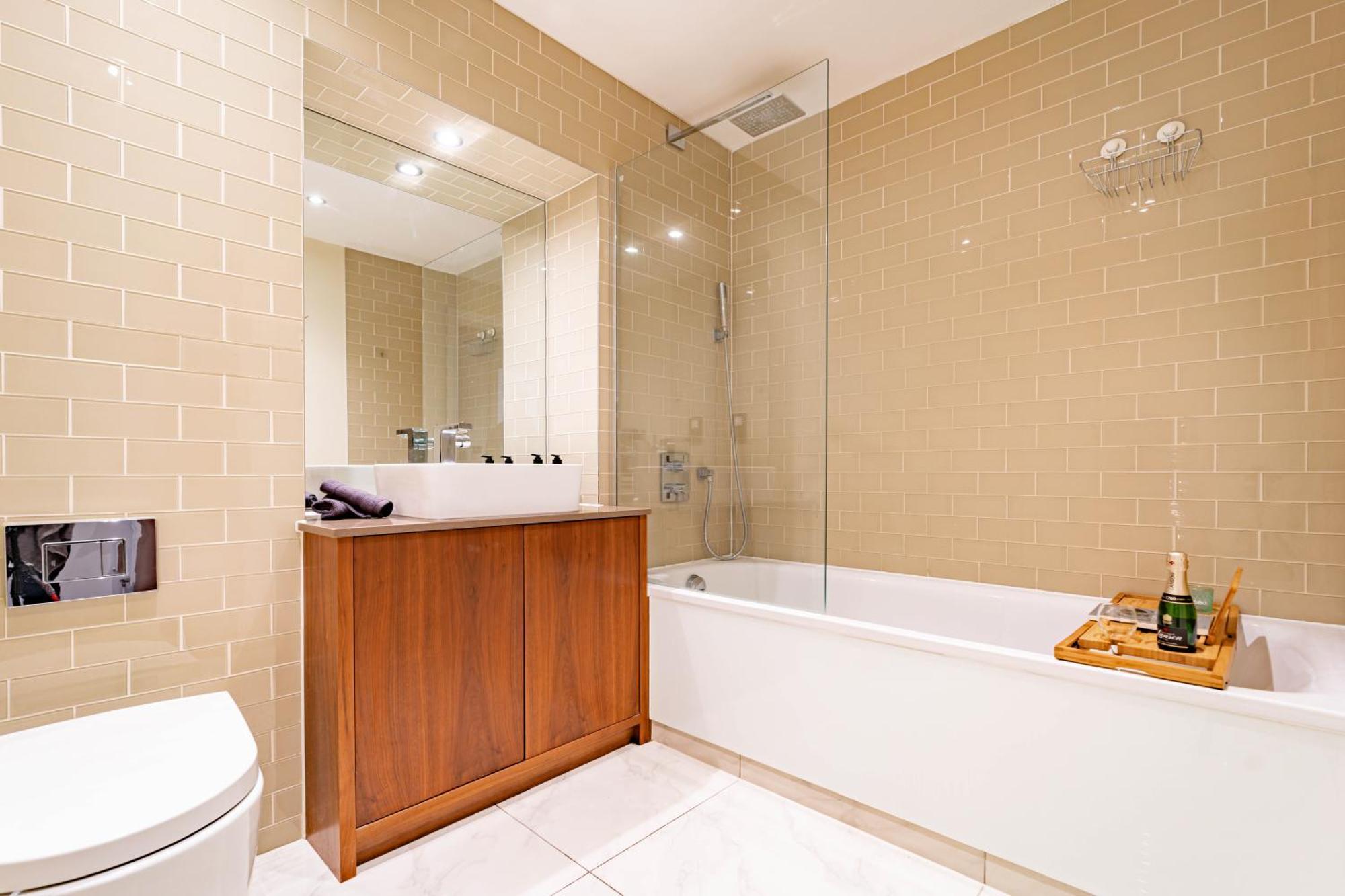 Stylish And Comfortable Canary Wharf Apartment Perfect For Long Stays London Kültér fotó